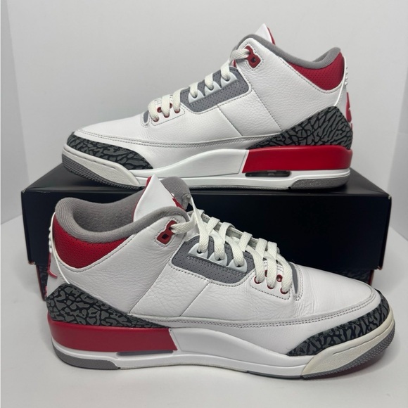 Jordan Fire Red – Size 11 – Used